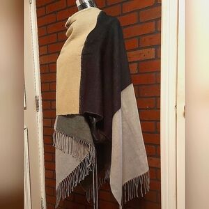 Quiet Luxury Zighilli Italian Shawl Scarf Colorblock Fringe Wrap Neutral Tones